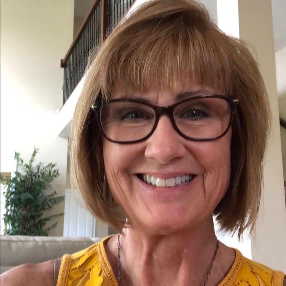 Meet your Posher, Suzanne